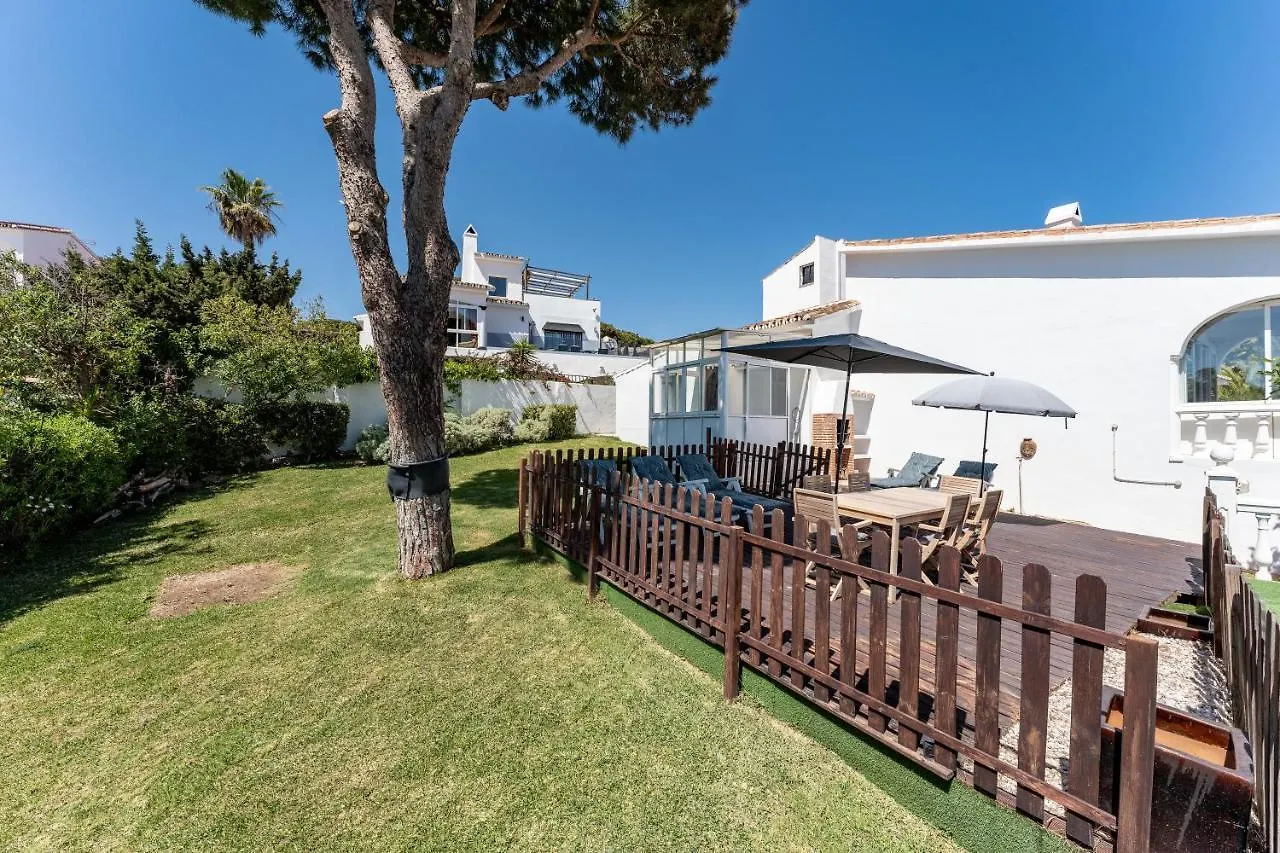 Superbly Situated Villa 67 La Cala De Mijas