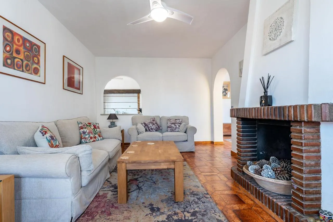 Superbly Situated Villa 67 Ла-Кала-де-Михас Испания