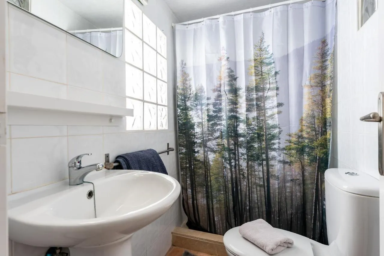 Superbly Situated Villa 67 Ла-Кала-де-Михас