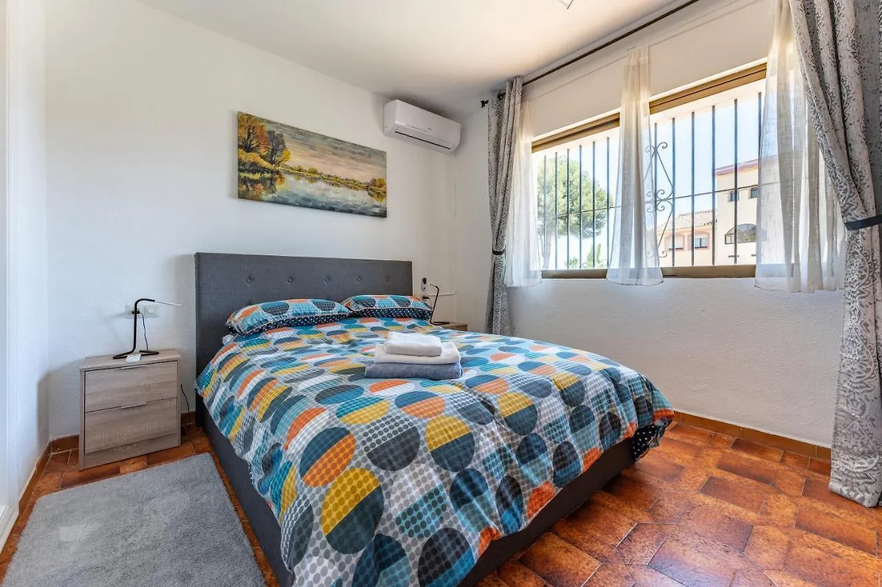 Superbly Situated Villa 67 Ла-Кала-де-Михас Испания